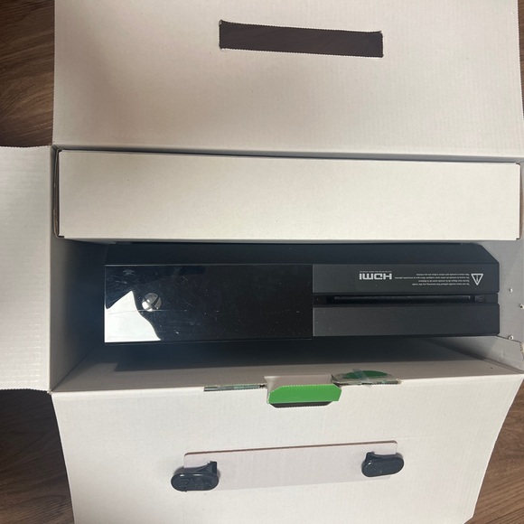 Xbox One 500 GB - Picture 5 of 5